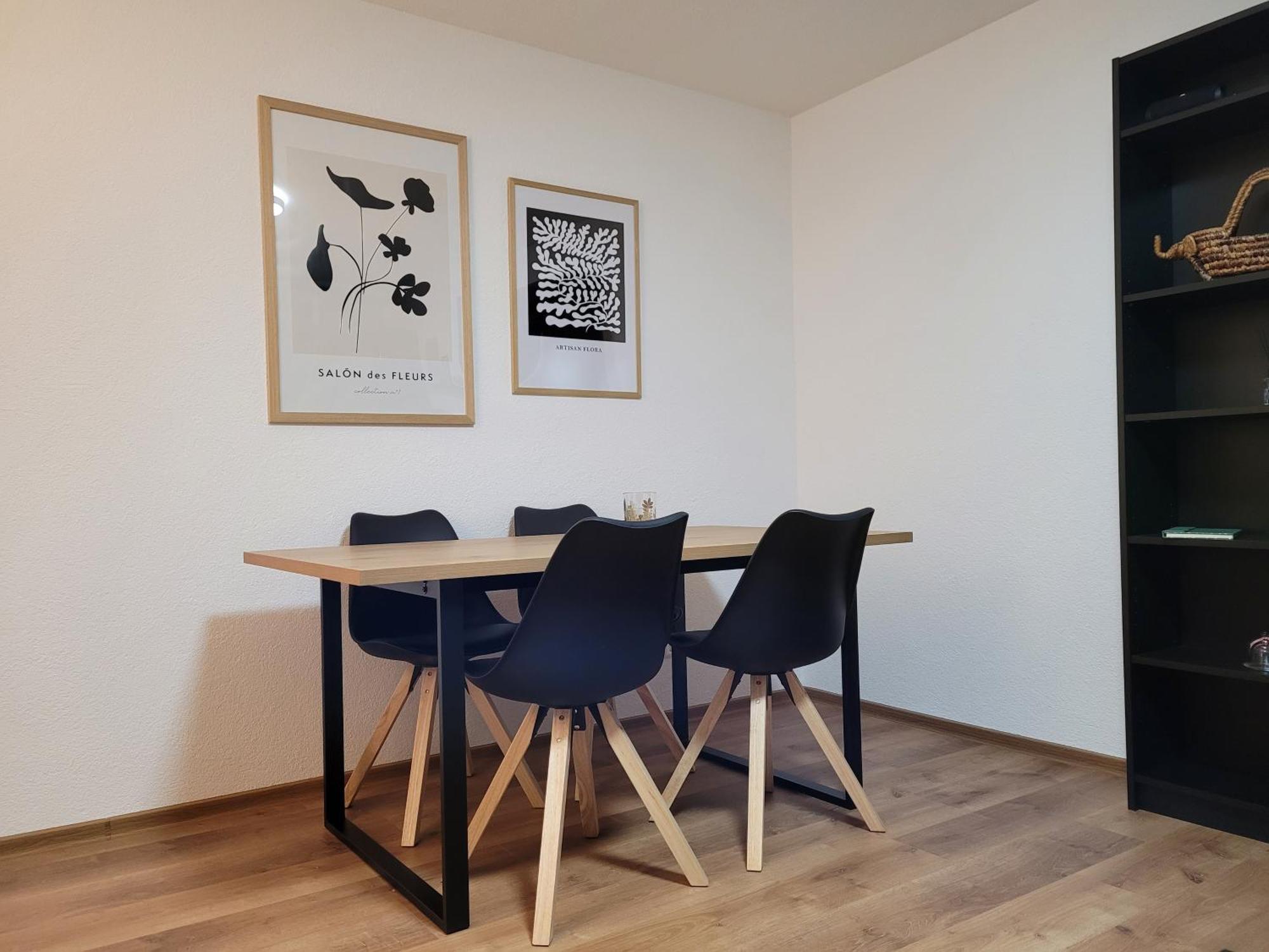 Living Flat, Eine Wohnung Mit Zwei Schlafzimmern Und Balkon 绍恩多夫 外观 照片